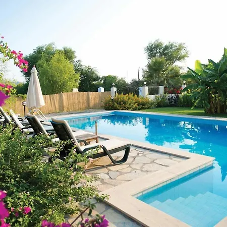 Sleeps 6 Air Con Wifi וילה דליאן