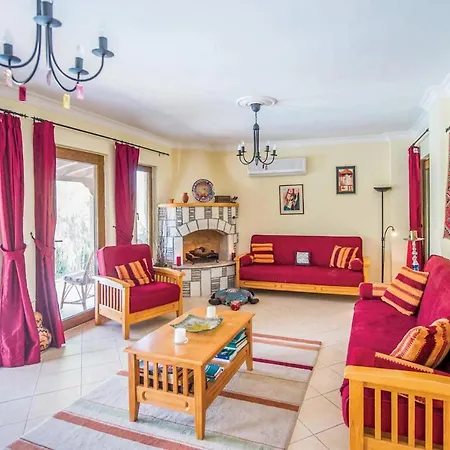 Sleeps 6 Air Con Wifi
